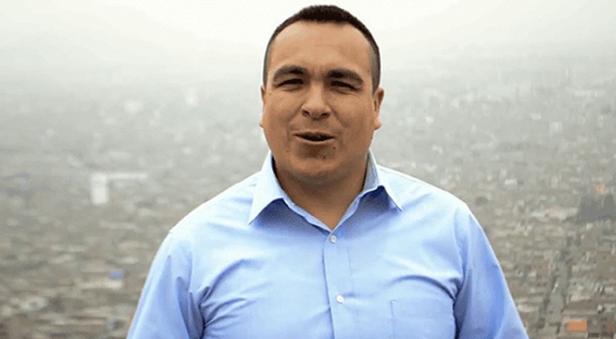 Alcalde de Comas, Raúl Díaz.   