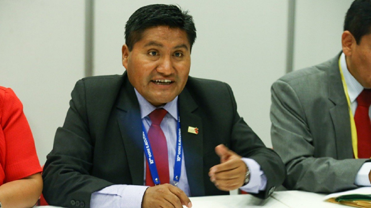  El Gobernador de Tacna, <strong>Juan Tonconi Quisp</strong>e , busca proteger de posibles infectados por el Covid-19 por la frontera con Chile.    