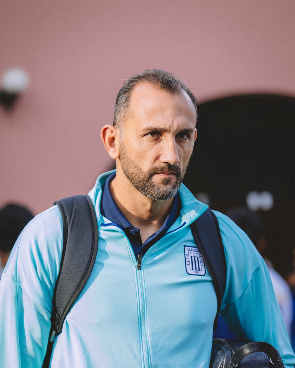 Alianza Lima está en camino al estadio para enfrentar a Melgar.