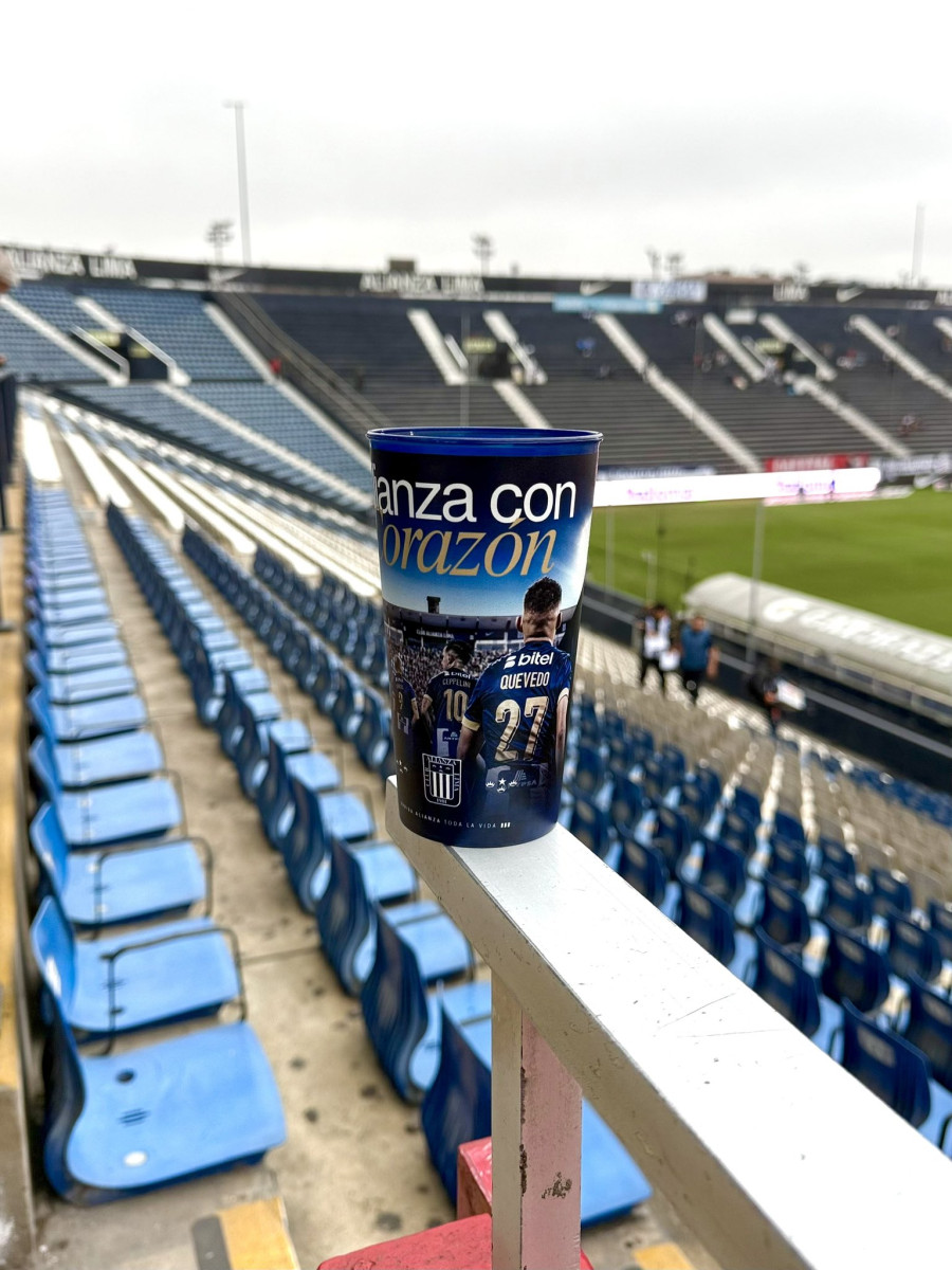 Alianza Lima anunció a sus hinchas la venta de los 'Vasos del Aliento'.