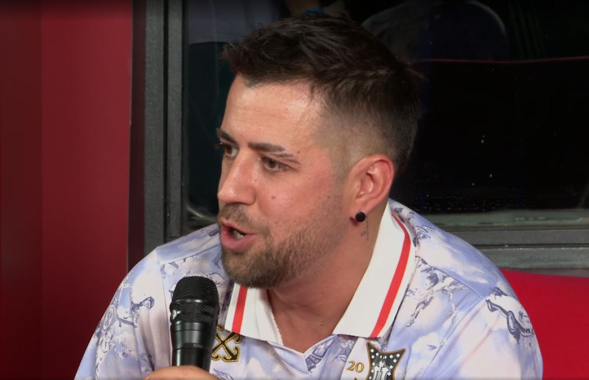 AuronPlay es uno de los invitados en el estadio La Cartuja, en Sevilla, España.