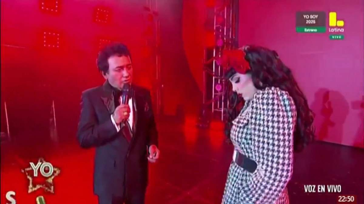 Mon Laferte  y José José