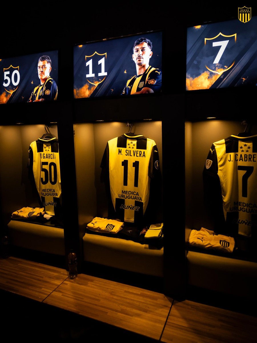 Así luce el vestuario de Peñarol previo al partido ante Racing.