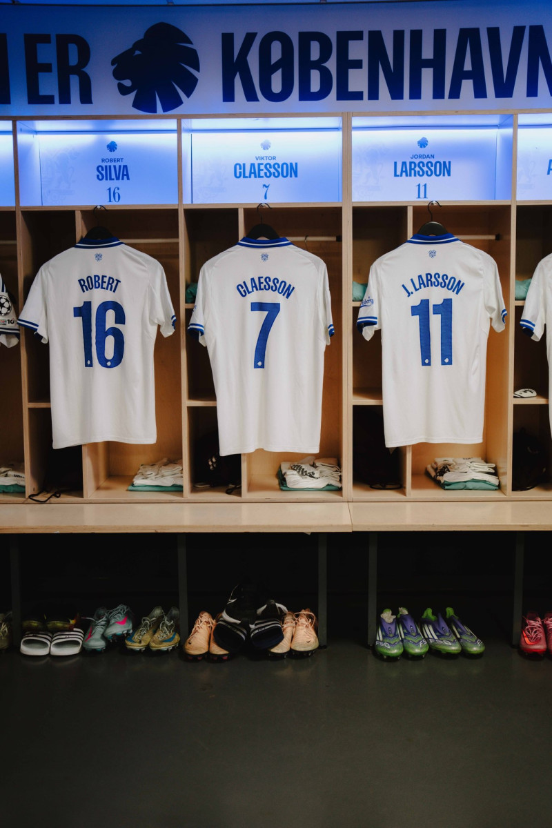 Camerino de Copenhague previo al partido ante Basel.