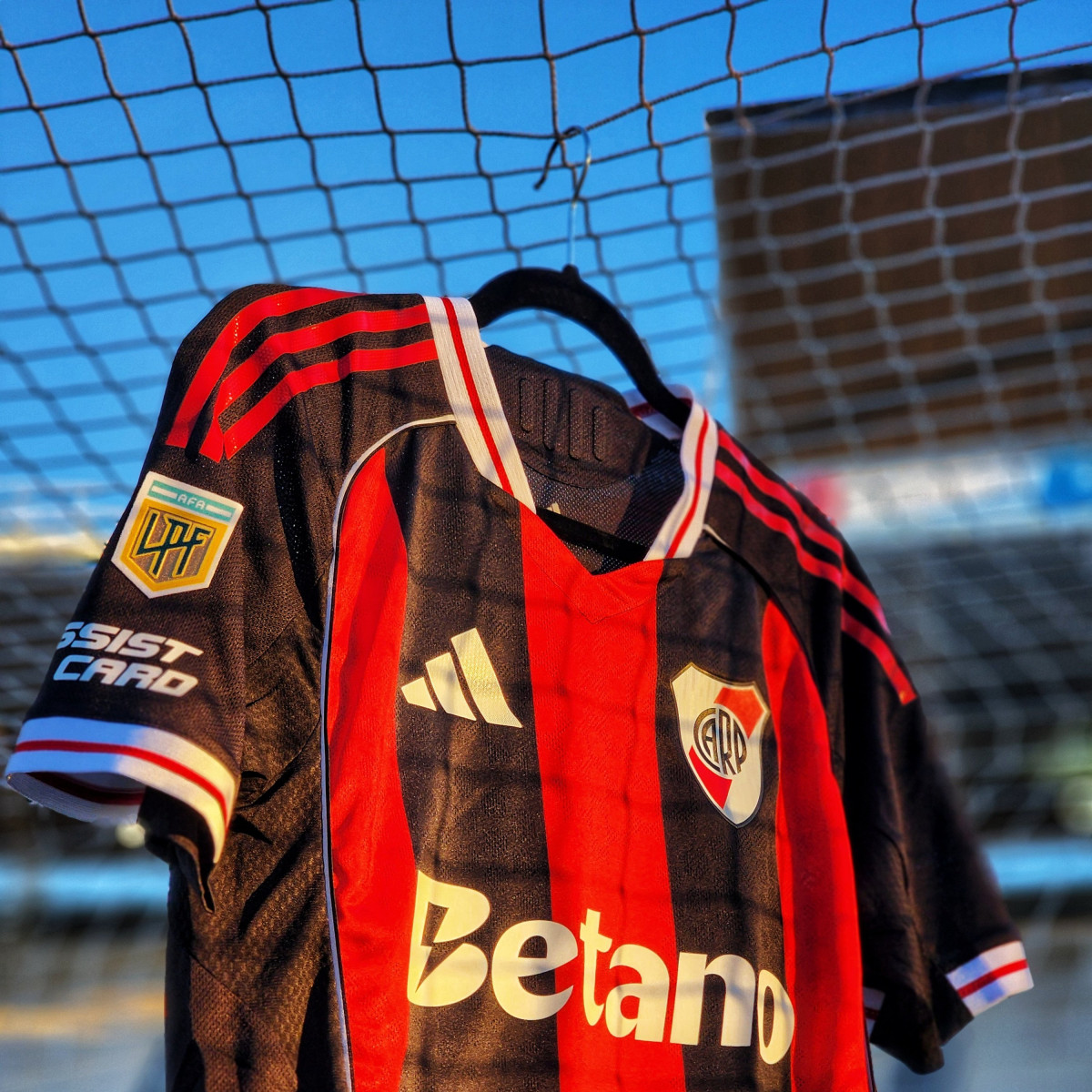 Camiseta alterna River Plate