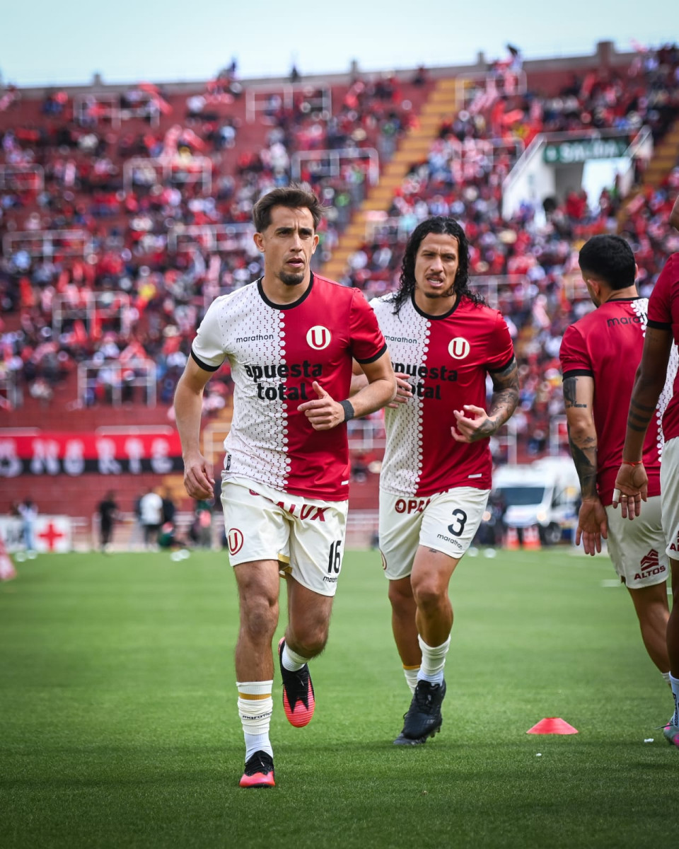 Calentamiento previo de Universitario para partido ante Melgar.