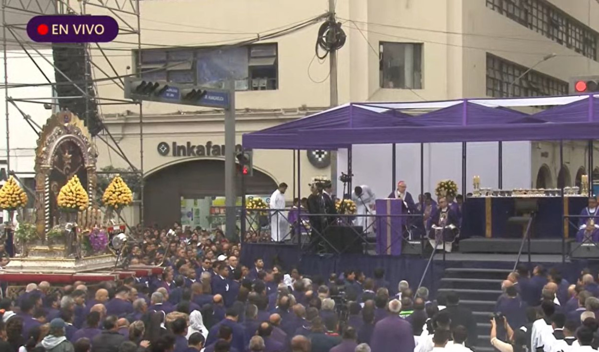 Misa en honor al Señor de los Milagros.