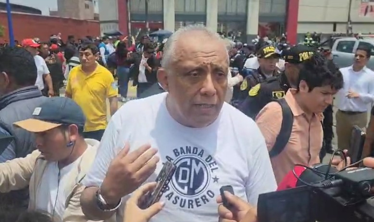 Bloqueo de buses en Lima