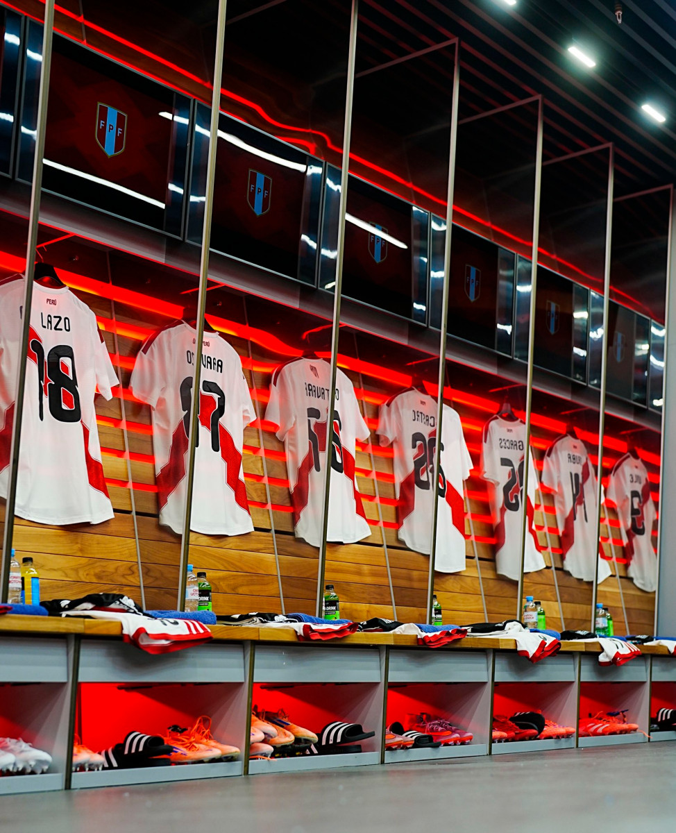 Detalle de la camiseta peruana