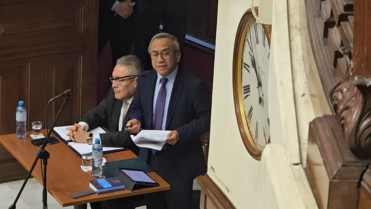 Defensa de fiscales supremos