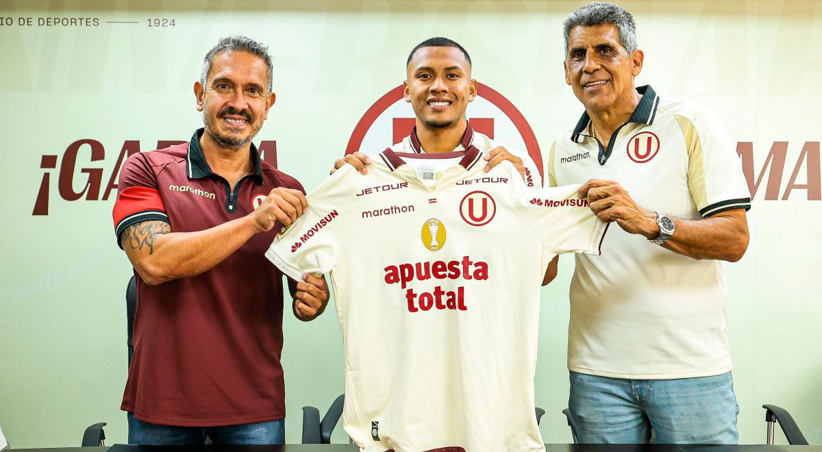 Bryan Reyna, Universitario