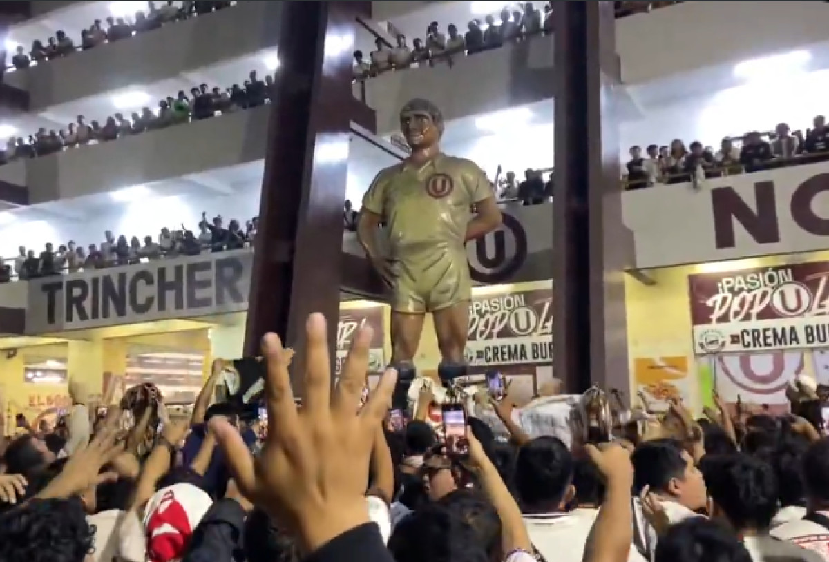 Universitario