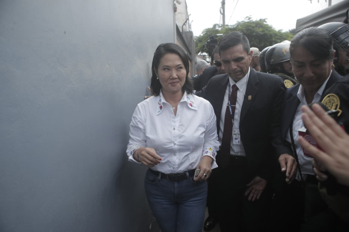 Keiko Fujimori se retiró de su local de votación sin brindar declaraciones a la prensa. Foto: Marco Cotrina / LR