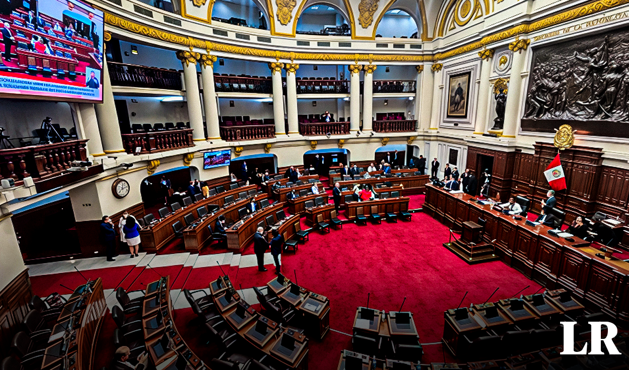 Recibe las noticias de las decisiones y hechos políticos que influyen en la agenda nacional.