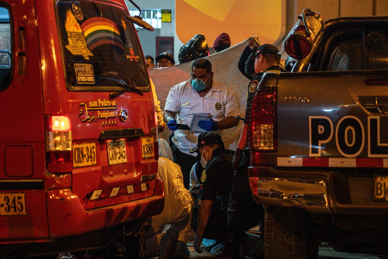 Sicario dispara contra combi y mata a chofer y dos pasajeros en San Juan de  Miraflores | Sociedad | La República